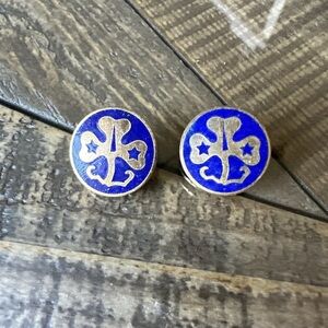 Lot of 2 Vtg Girl Scouts Gold Tone Trefoil Badge Pin Blue Enamel World Assoc